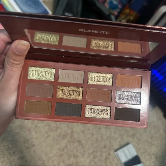 GLAMLITE Hersey’s milk chocolate palette - Picture 6 of 6